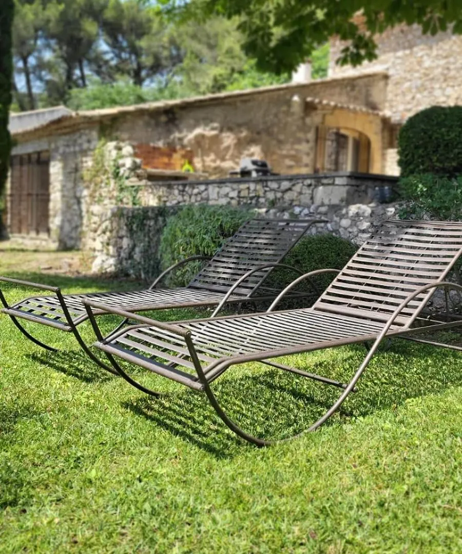 Mas La Floreline Cheval-Blanc Guest house