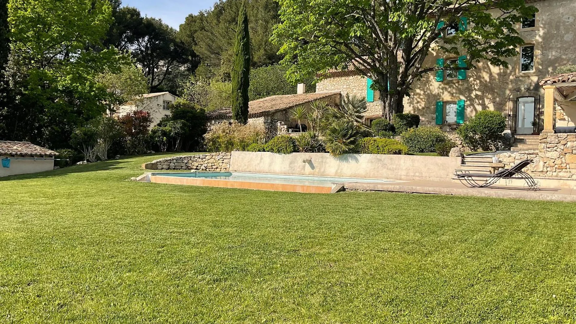 Mas La Floreline Cheval-Blanc Guest house